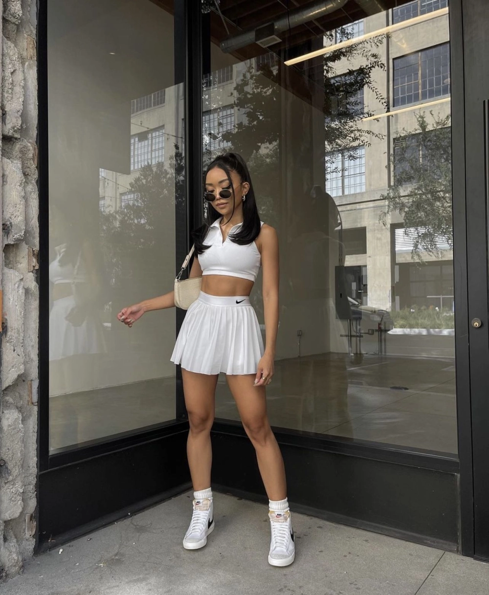 Váy tennis phổ biến được giới trẻ yêu thích