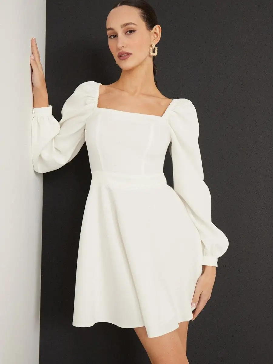 Váy xòe thiết kế tinh tế từng đường nét