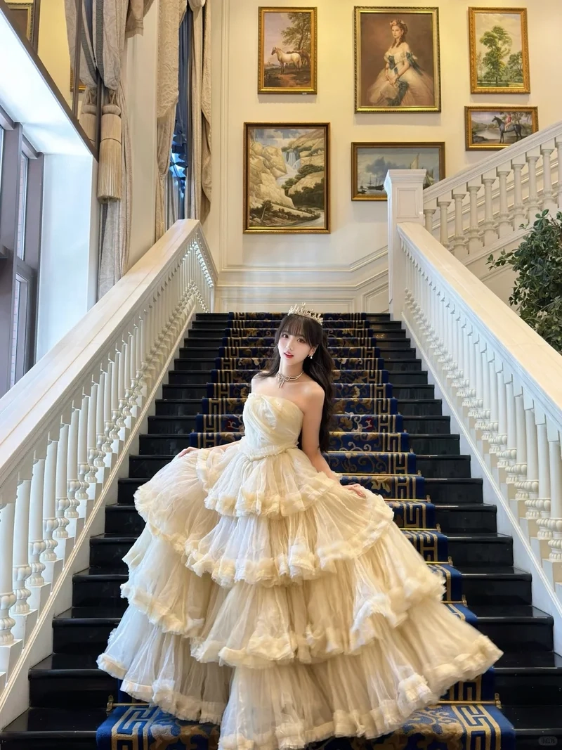 Đầm xòe công chúa thiết kế bay bổng bồng bềnh