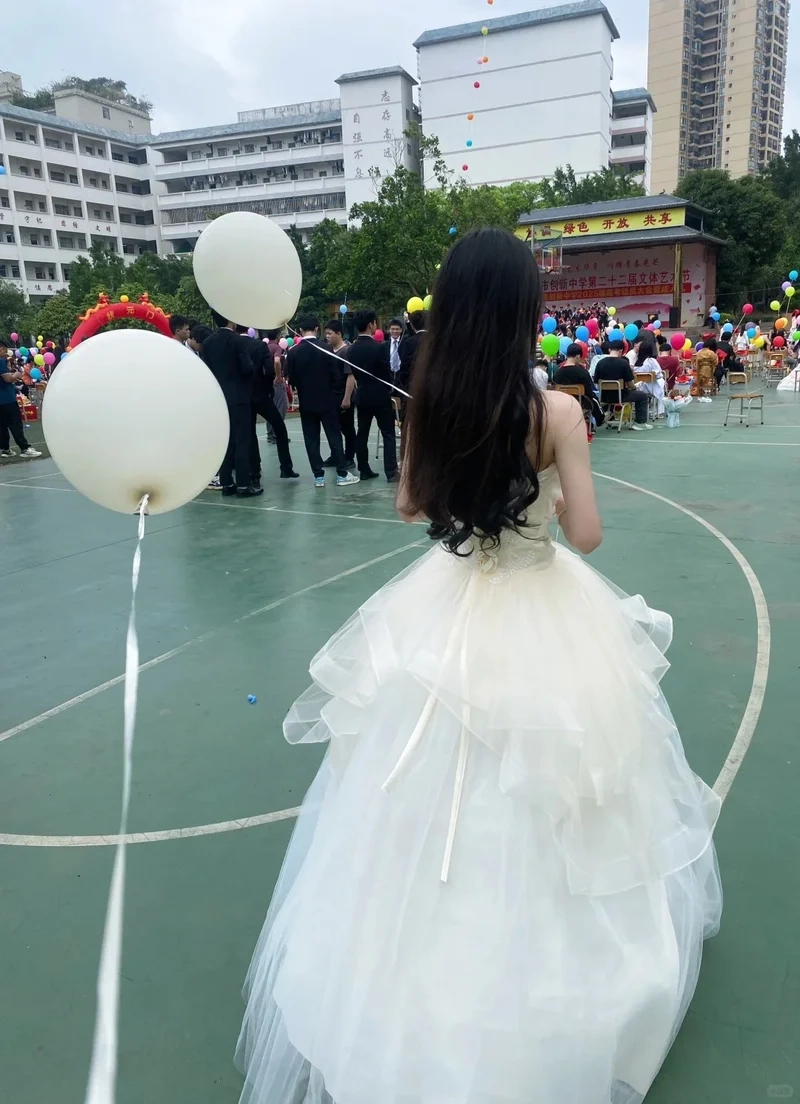 Đầm xòe công chúa phù hợp tiệc sinh nhật