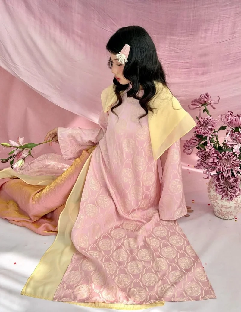 Khăn choàng nữ nhẹ nhàng tôn dáng cao cấp