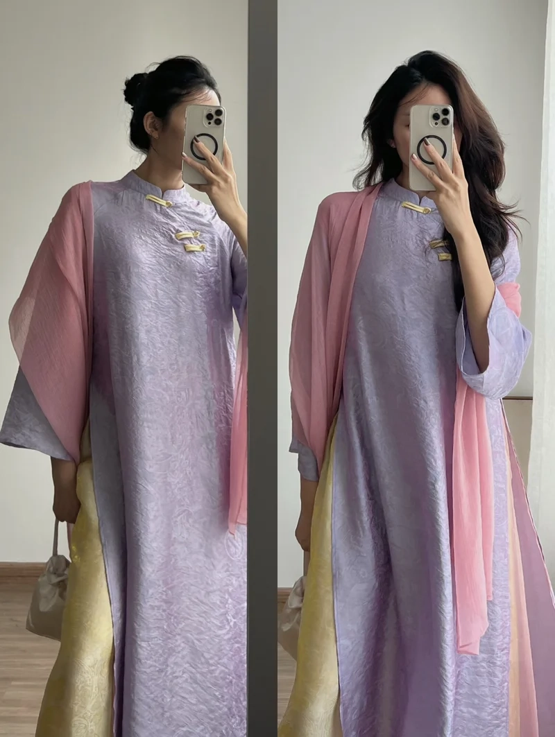 Chụp ảnh xuân ấn tượng nhờ Mặc áo dài phối khăn choàng lụa dịu dàng