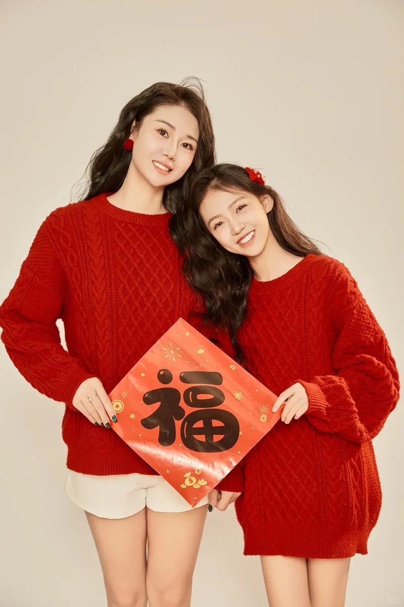 Set len đôi mẹ và bé mặc chung là thấy vui gắn kết