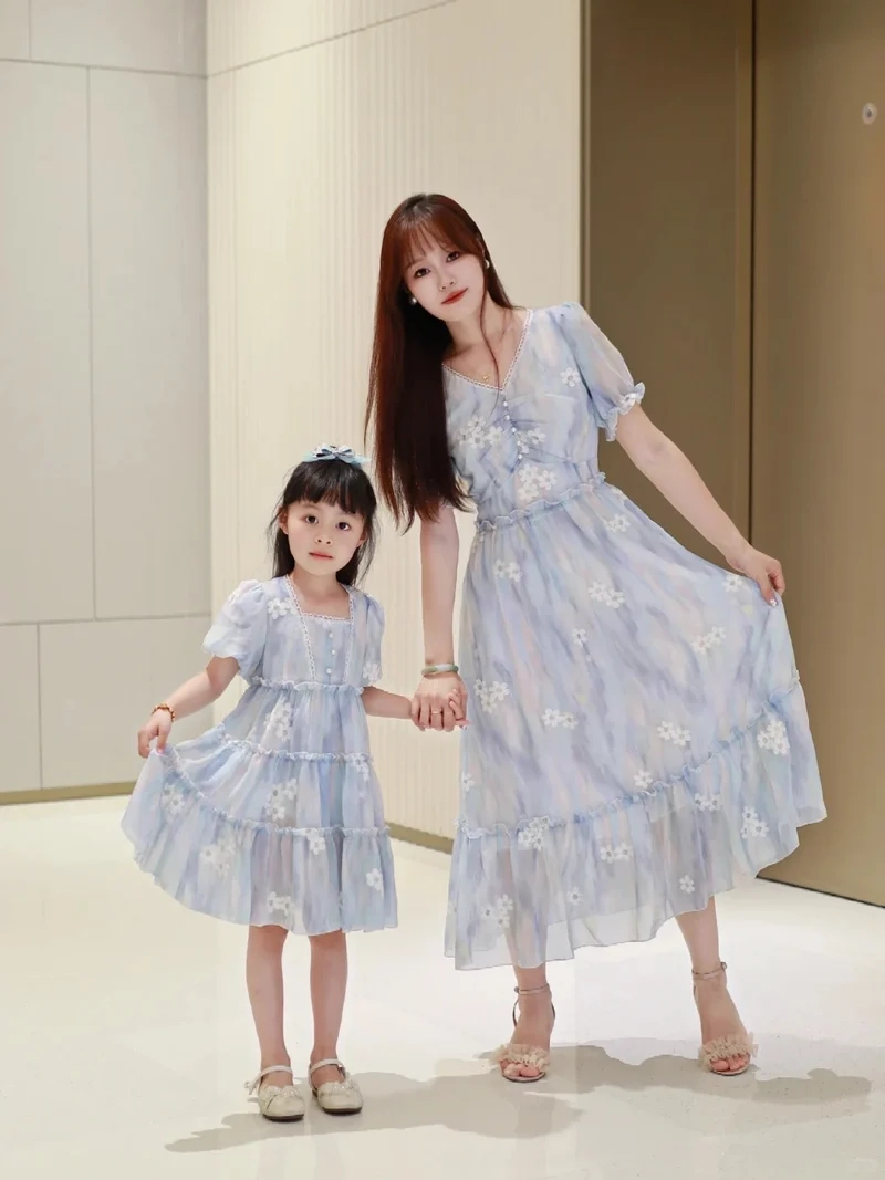 Nhiều mẹ săn tìm Set váy mẹ và bé gái vì xinh xắn