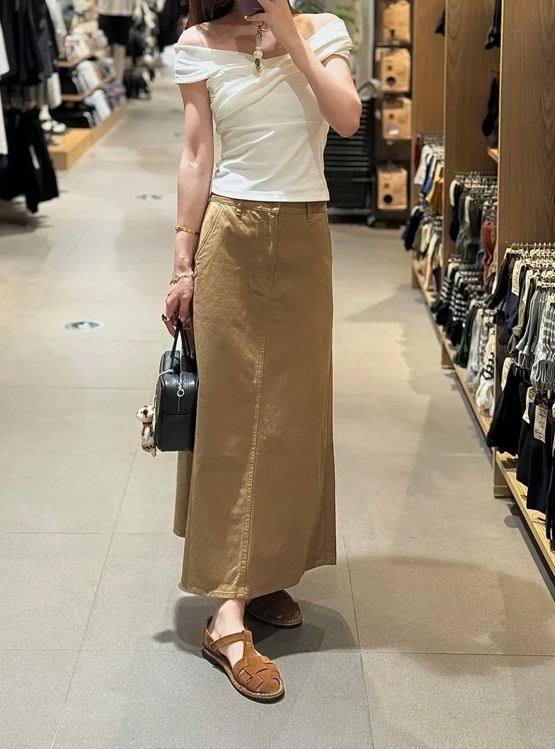 Dáng váy nhẹ nhàng giúp Váy chữ A dáng dài che khuyết điểm