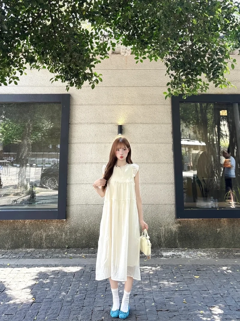 Gu thời trang tối giản với Váy maxi tối giản