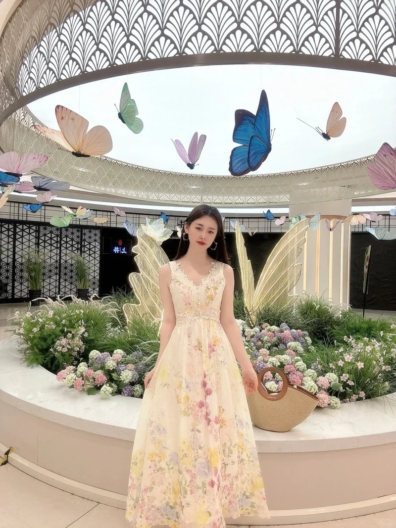 Nhiều cô nàng yêu thích Váy maxi nữ tính