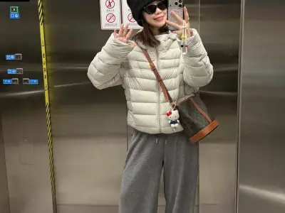 Ngắm 85+ mẫu ảnh áo khoác phao nhẹ cực chất cho nàng