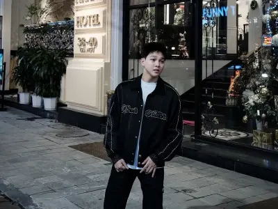 200+ cách phối đồ đi chơi sành điệu cho nam và nữ năm 2025