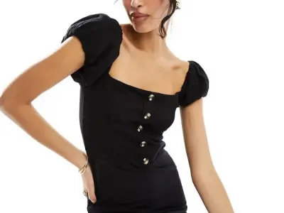 189+ Mẫu đầm cổ vuông đẹp tinh tế cho nàng hiện đại