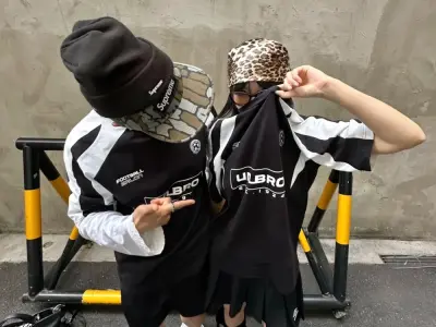 99+ Hình ảnh đồ đôi thể thao cực chất cho cặp đôi năng động