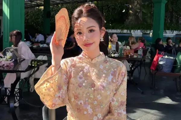 Tổng hợp 100+ mẫu ảnh áo dài nữ đẹp dịu dàng cho phái đẹp