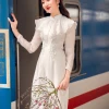 Bắt kịp xu hướng áo dài tay xếp ly: Phong cách đường phố 2026