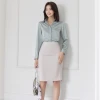 Chân váy bút chì 2026: Biến hóa phong cách street style cực chất