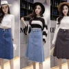 Chân Váy Jean Chữ A: Bí Quyết Phối Đồ Street Style 2026