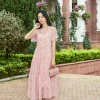 Đầm voan xếp tầng: Điểm nhấn street style 2026