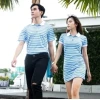 Diện đồ đôi dễ thương, tạo dáng chuẩn sao cho ảnh thêm yêu