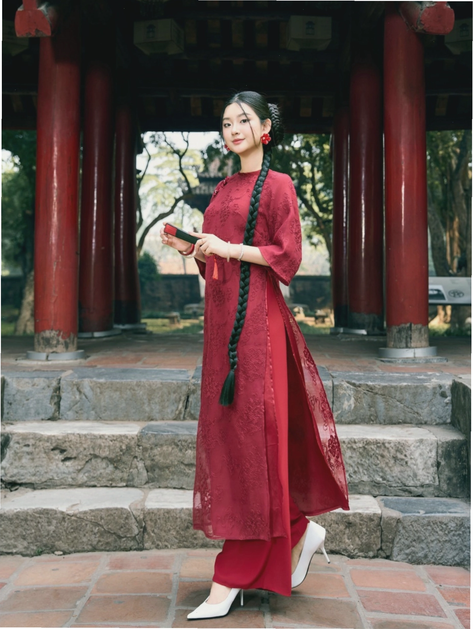Ảnh minh họa các kiểu áo dài cho người tròn.
