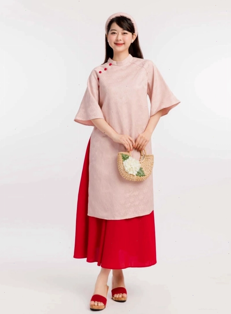 Áo dài tay loe đính cúc ngọc trai thời thượng