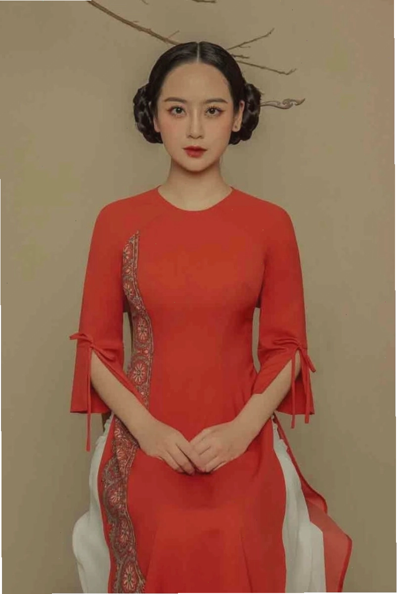 Áo dài tay loe kiểu peplum màu xanh lá cây