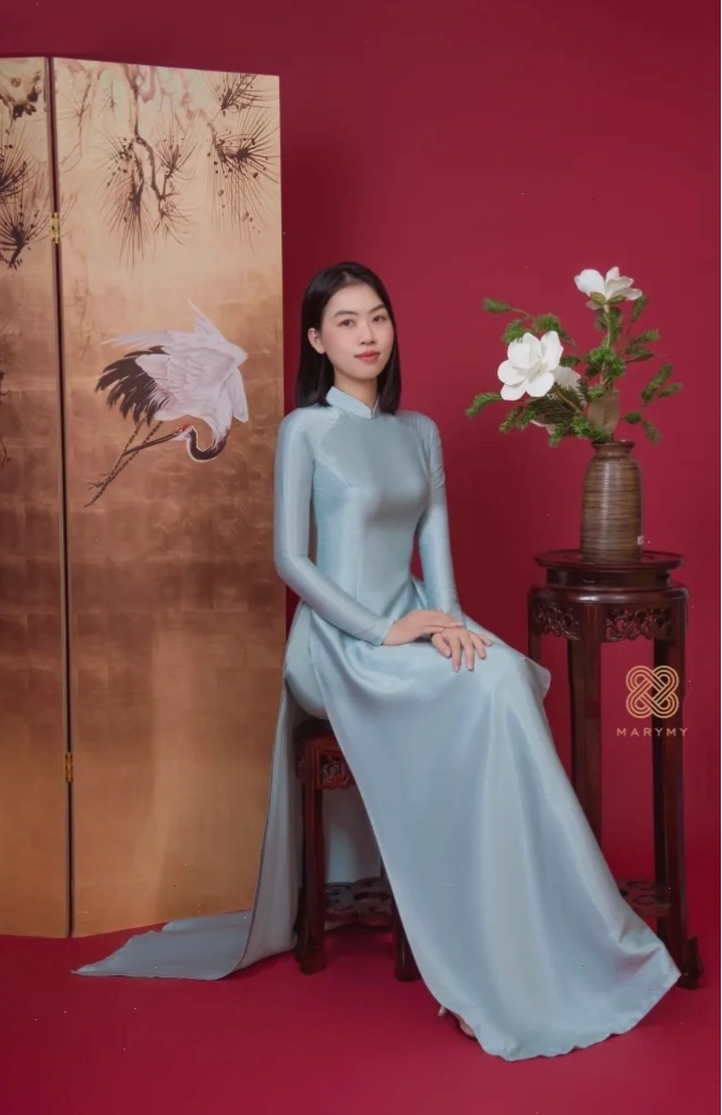 Áo Dài Truyền Thống Lụa Vân Gỗ Màu Xanh Mint thanh lịch, phối quần lụa ống đứng