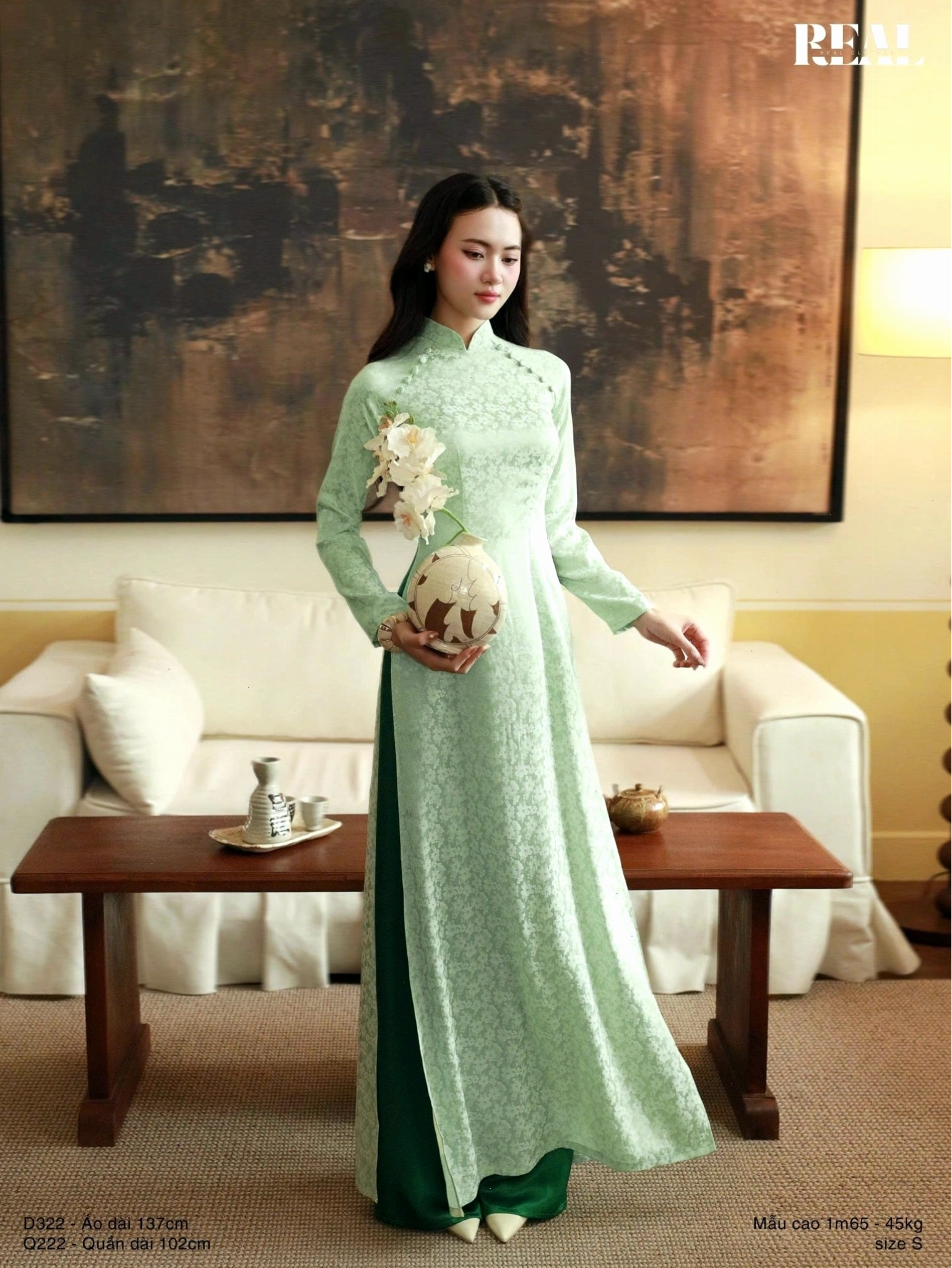 Áo dài truyền thống nhã an tay dài màu trắng tinh khôi