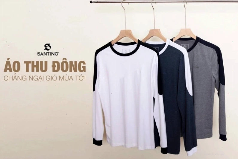 Cặp đôi tạo dáng chụp ảnh với tách cà phê trên tay, nhìn nhau tình tứ