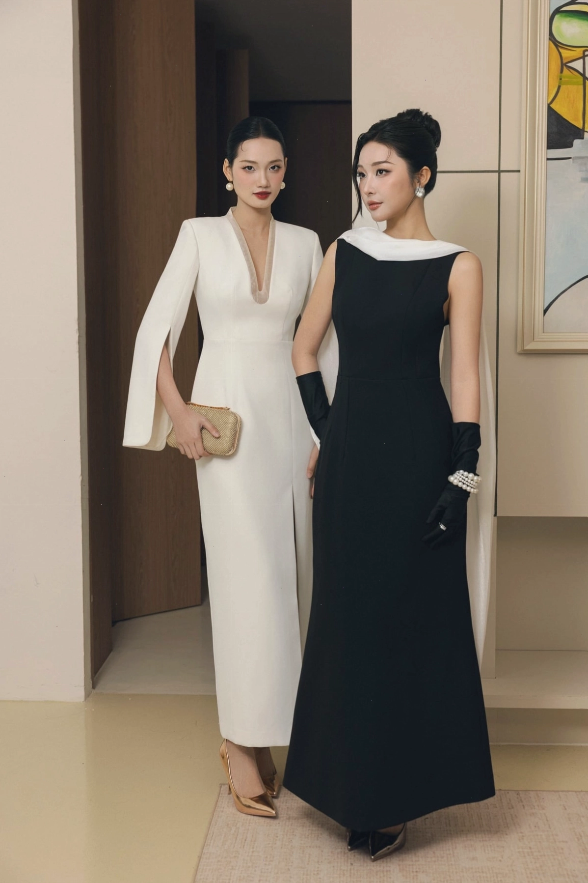 Đầm dạ hội cao cấp dáng ôm, cổ phối vạt cách điệu, gấu váy xoè nhẹ, vải thô dày màu đen huyền bí