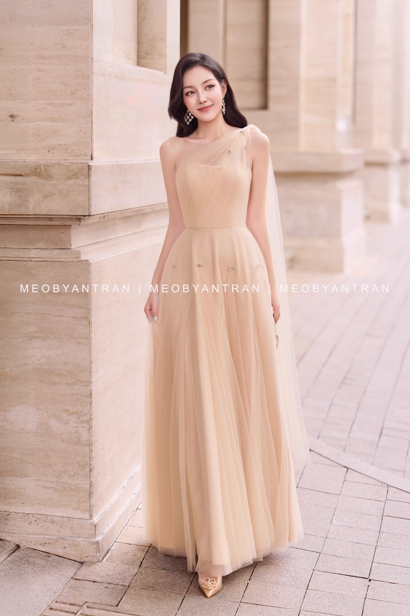 Đầm dài voan đẹp dáng lệch vai màu xanh mint dịu mát, sang trọng