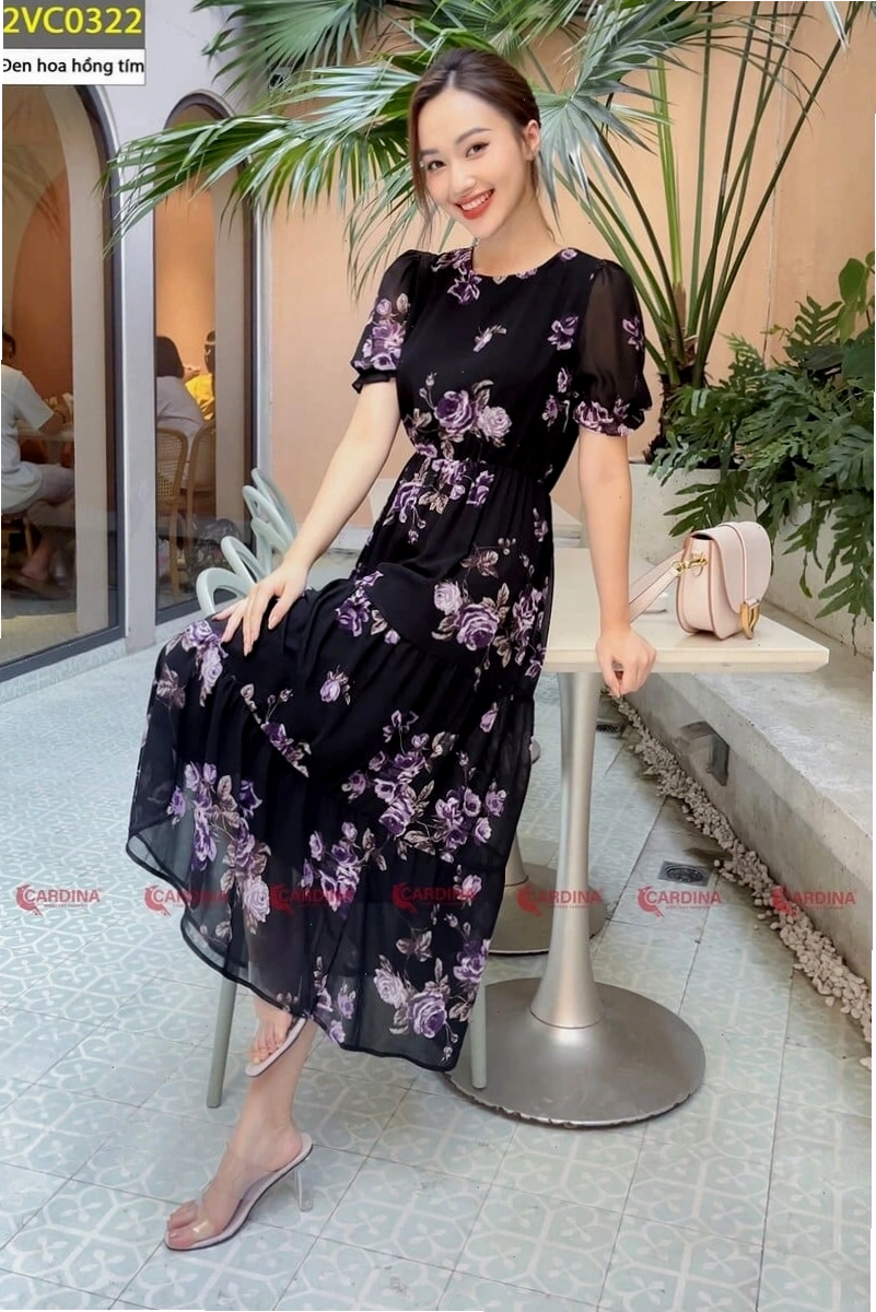 Đầm tầng dáng xòe ngắn màu hồng đào, chất liệu voan bồng bềnh