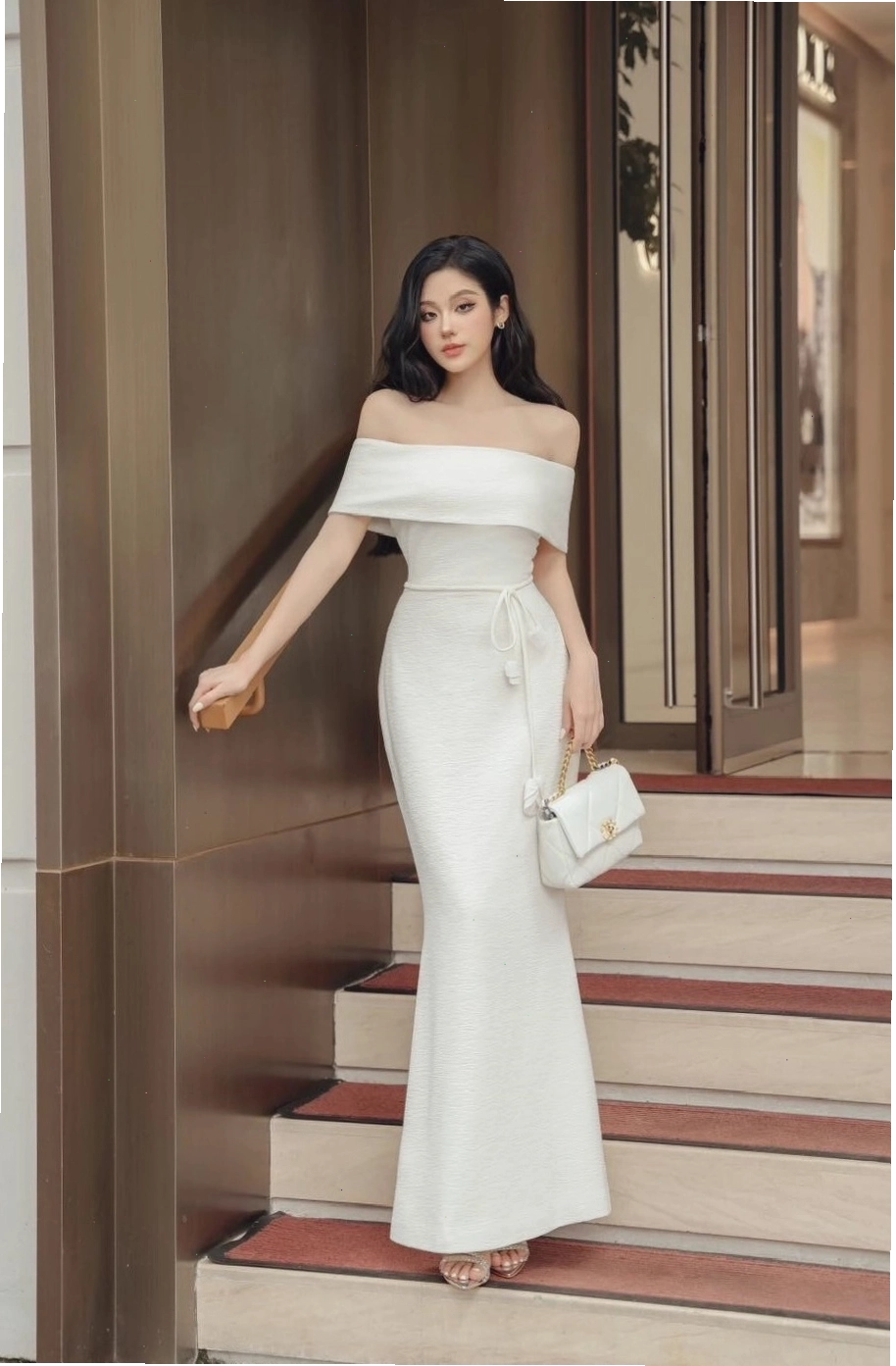 Đầm trắng trễ vai dự tiệc đẹp, dáng ngắn, chất liệu cotton thoáng mát, tay phồng đáng yêu