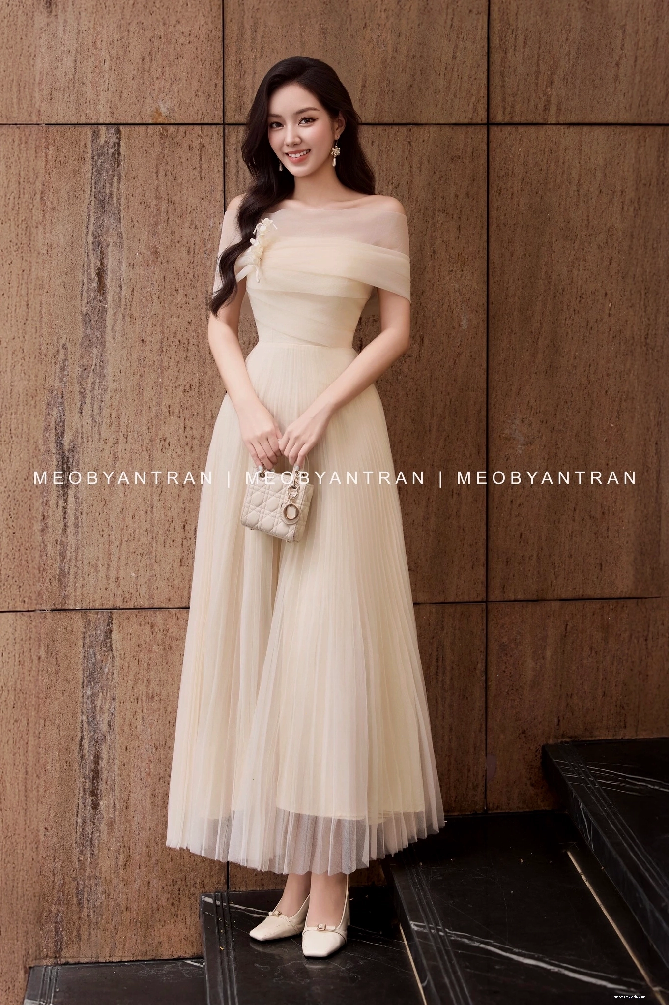Đầm voan dài dự tiệc cưới đẹp thiết kế trẻ trung, dễ thương