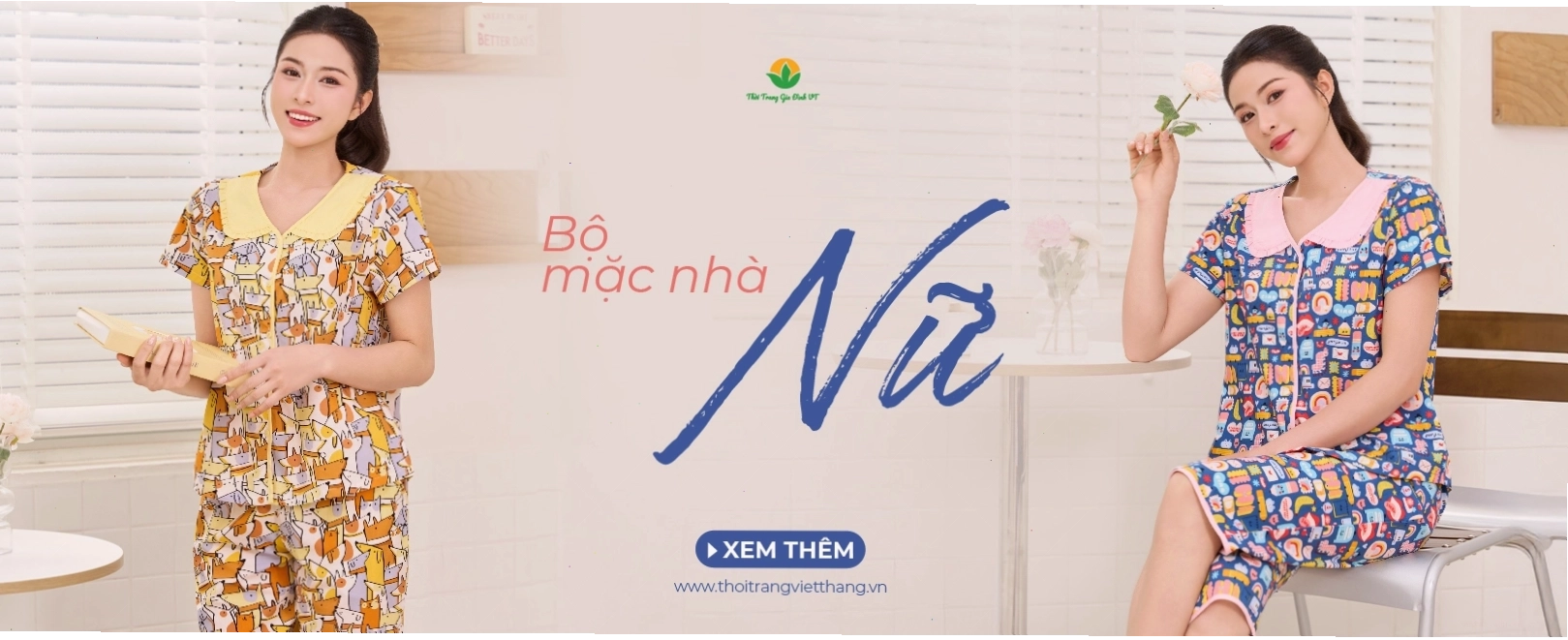 Đầm xếp ly ngắn dáng ôm, xếp ly chạy dọc thân váy