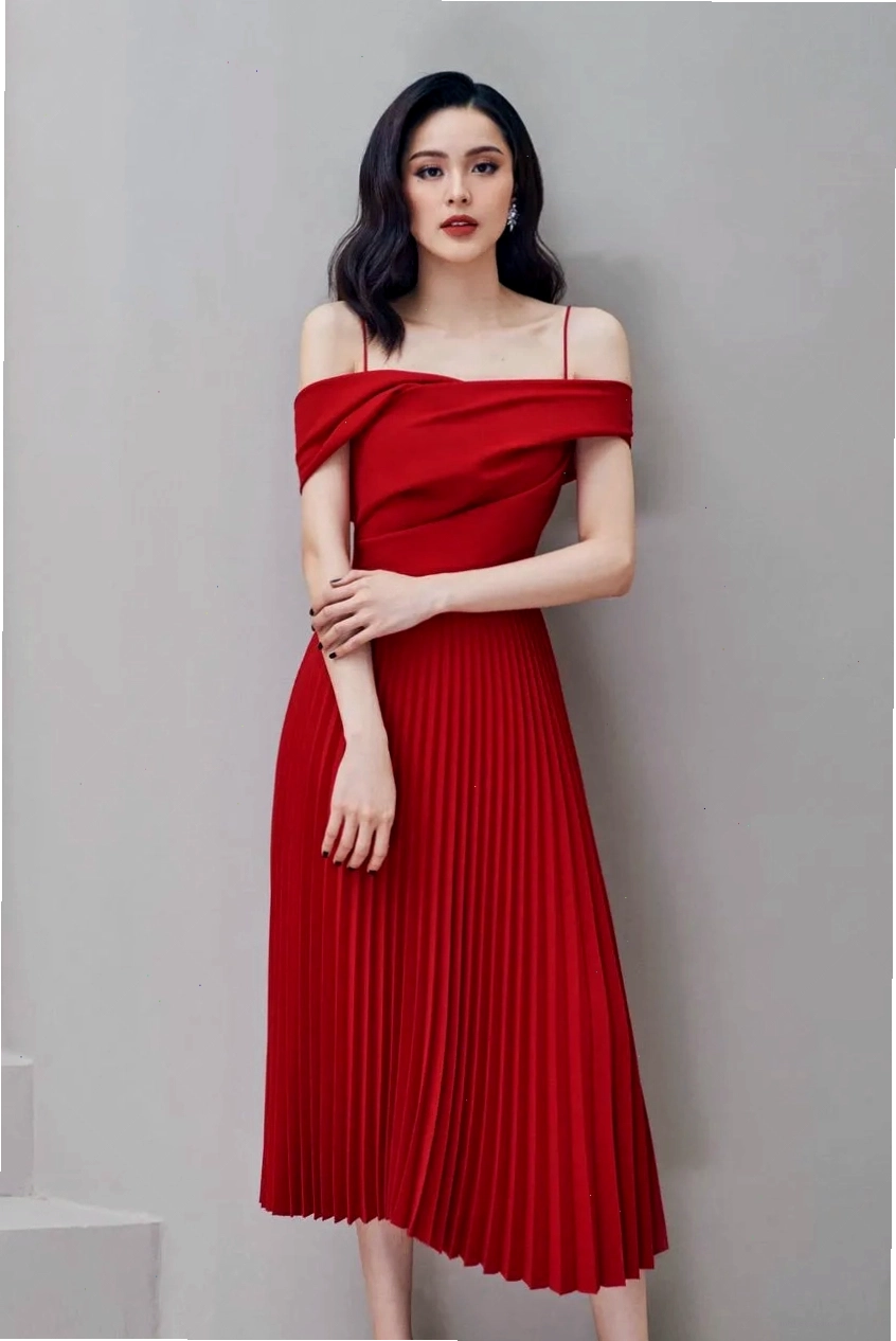Đầm xoè 2 dây bẹt vai xếp ly, chất liệu voan tơ cao cấp