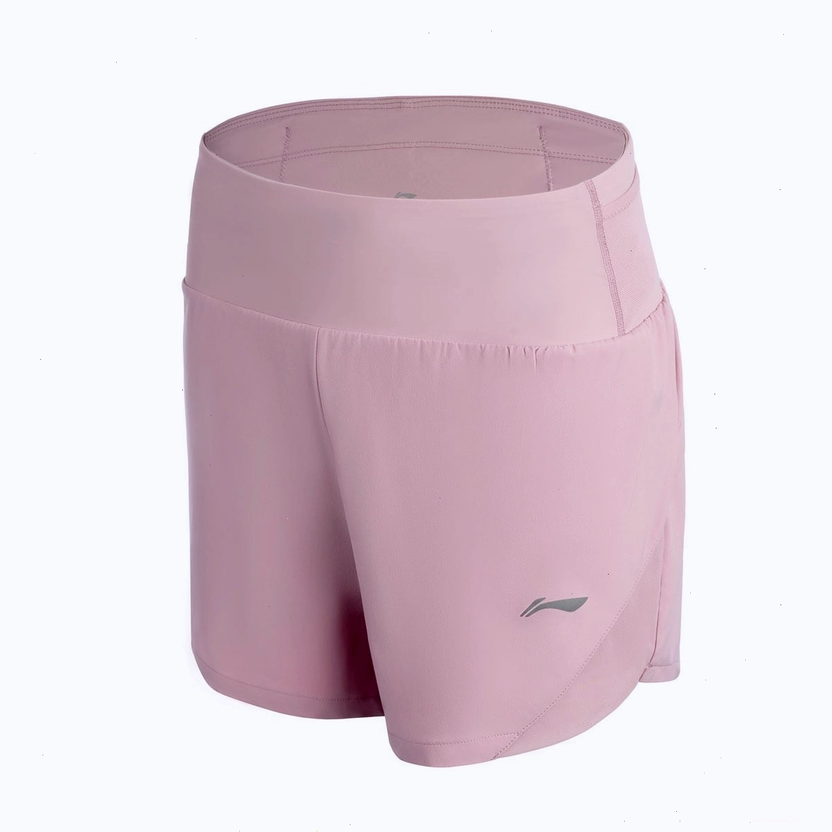 Phối quần short thể thao nữ màu xám với áo bra thể thao