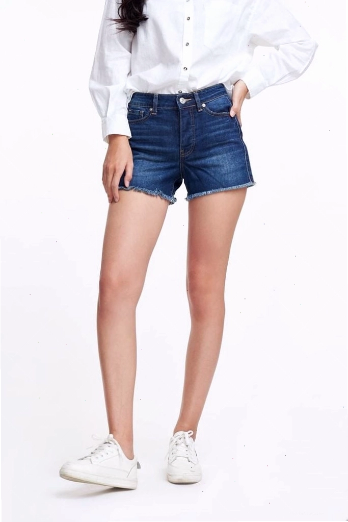 Quần short jean nữ Ninomaxx màu xanh dương