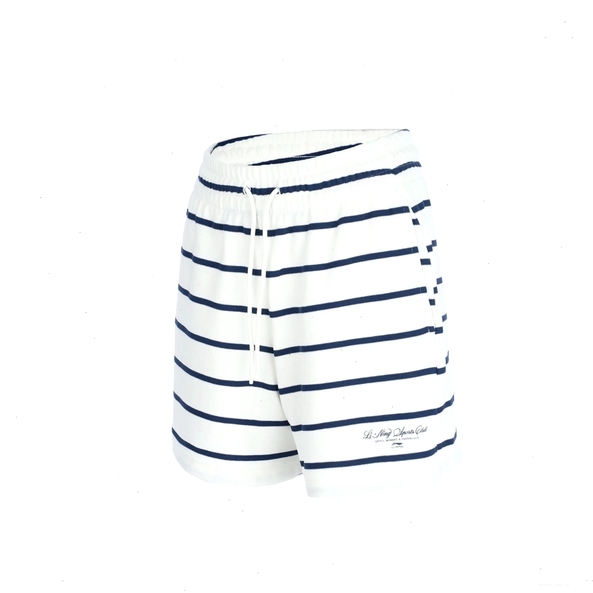 Quần short thể thao nữ ống rộng màu trắng phối cùng áo phông oversized