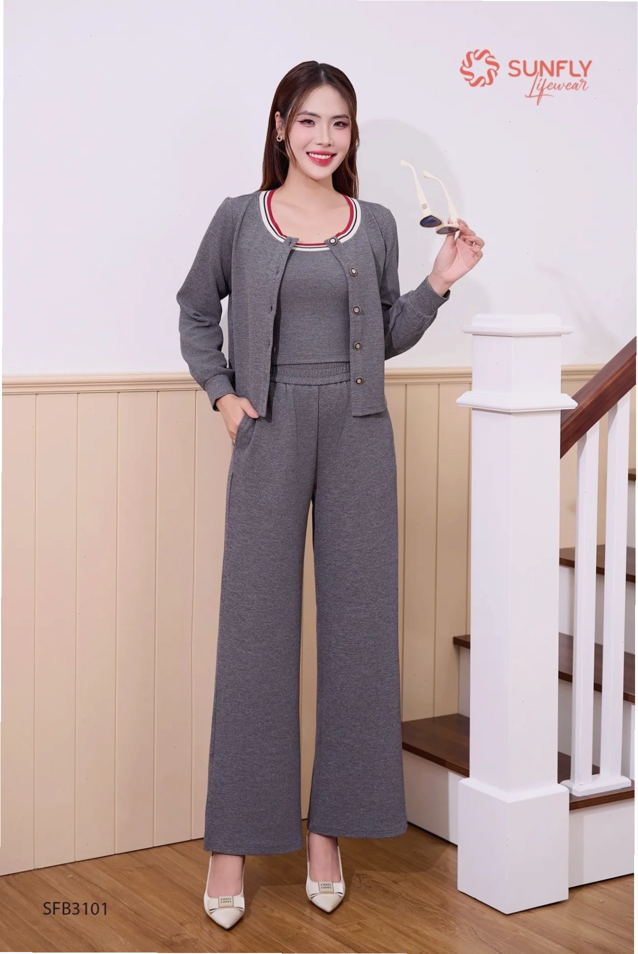 Set 3 món interlock: áo dây, áo khoác và quần suông dài