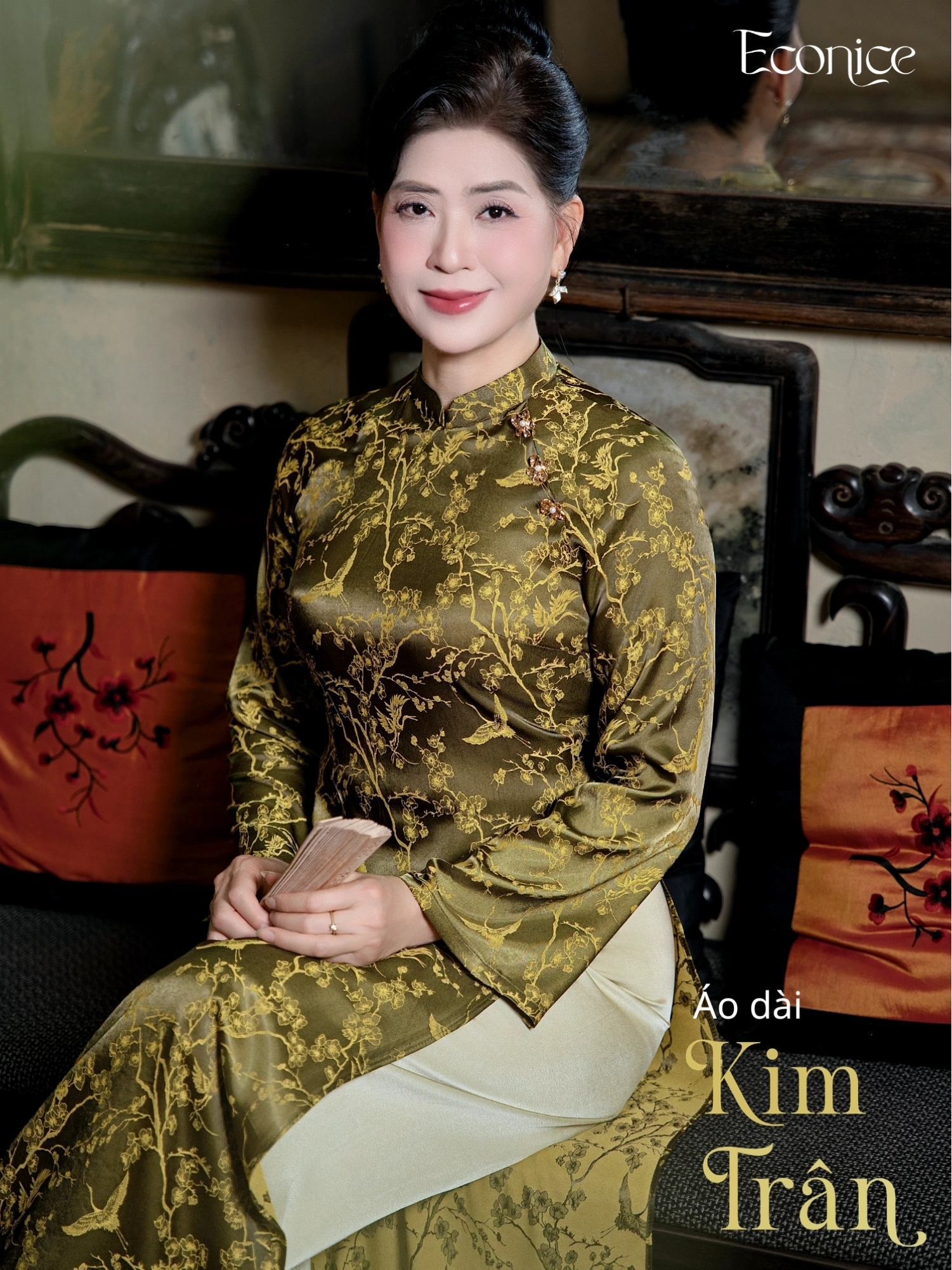 Set áo dài cách tân nữ Econice Kim Trân, tay lỡ, cổ tròn, màu vàng kem
