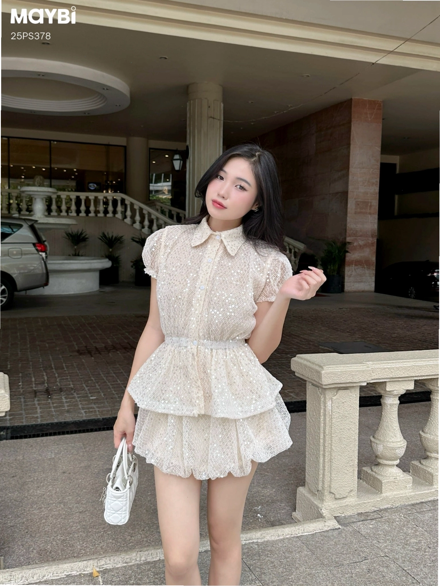 Set áo sơ mi kiểu phối chân váy bí dáng mini màu trắng