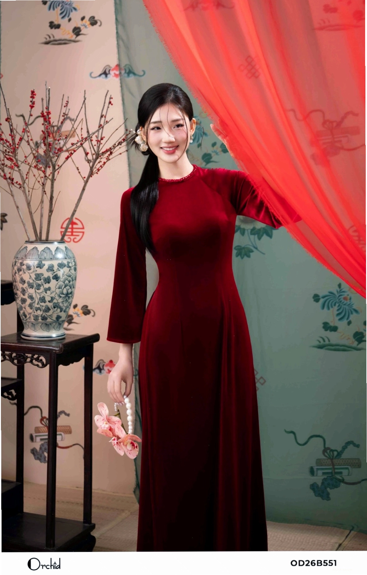 Sét bộ áo dài nhung the màu đỏ đô, cổ tròn tay dài thanh lịch