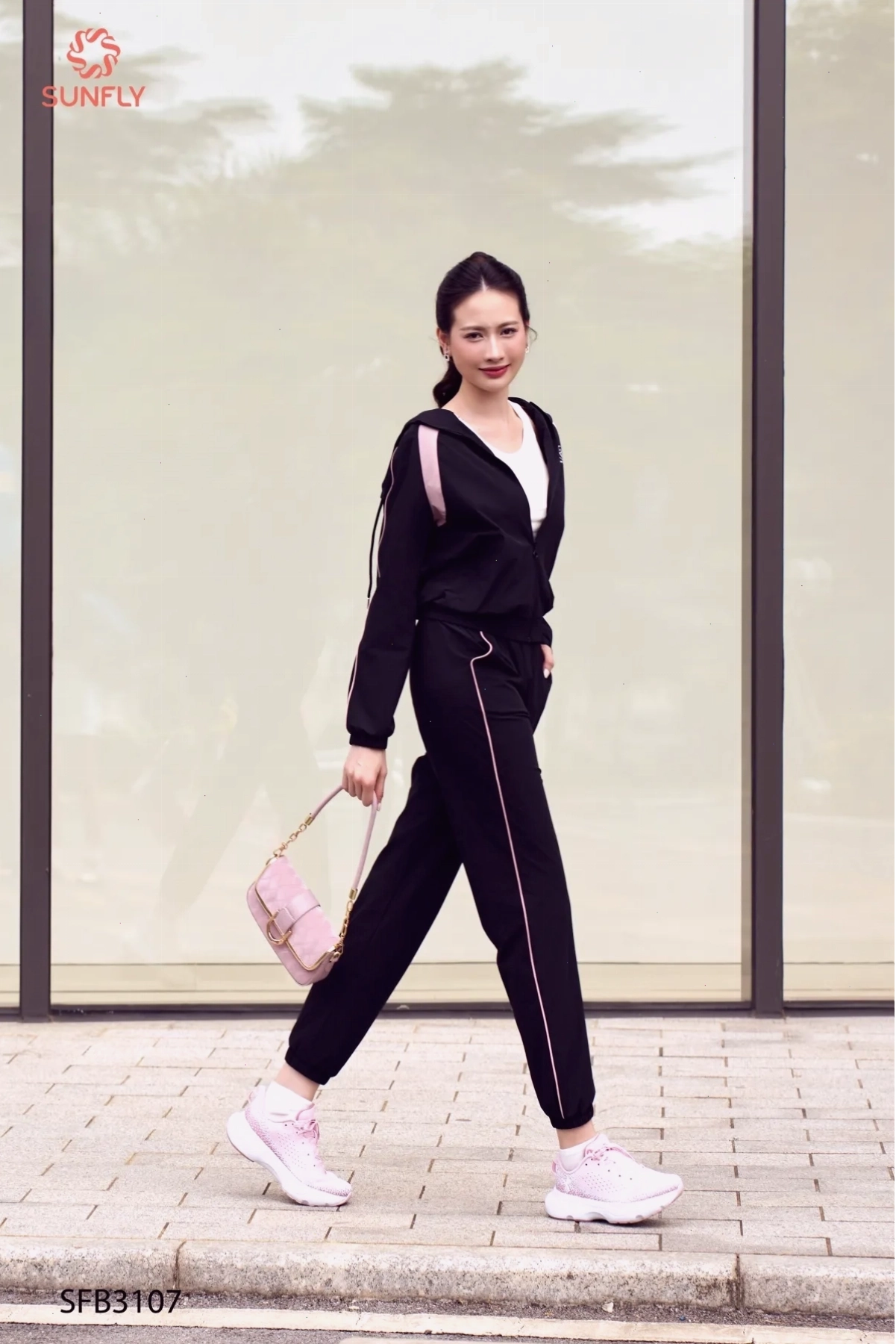 Set đồ nữ áo dài tay có mũ khóa kéo và quần dài