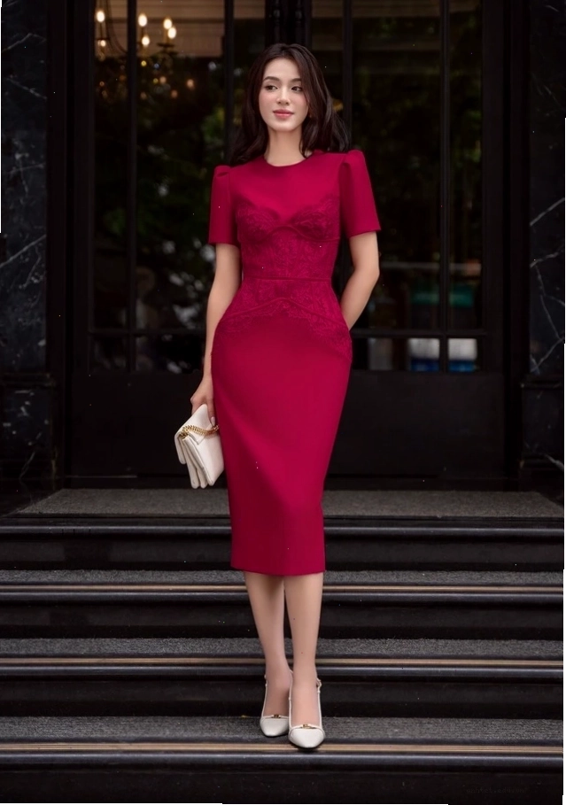 Váy midi cổ điển màu xanh navy chất liệu cotton, dáng chữ A, cổ tròn, tay lỡ
