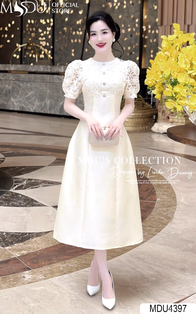 Váy thiết kế MDU4397 chất liệu tafta phối ren sang trọng, tay phồng nhẹ, tà váy xẻ tạo nét quyến rũ.