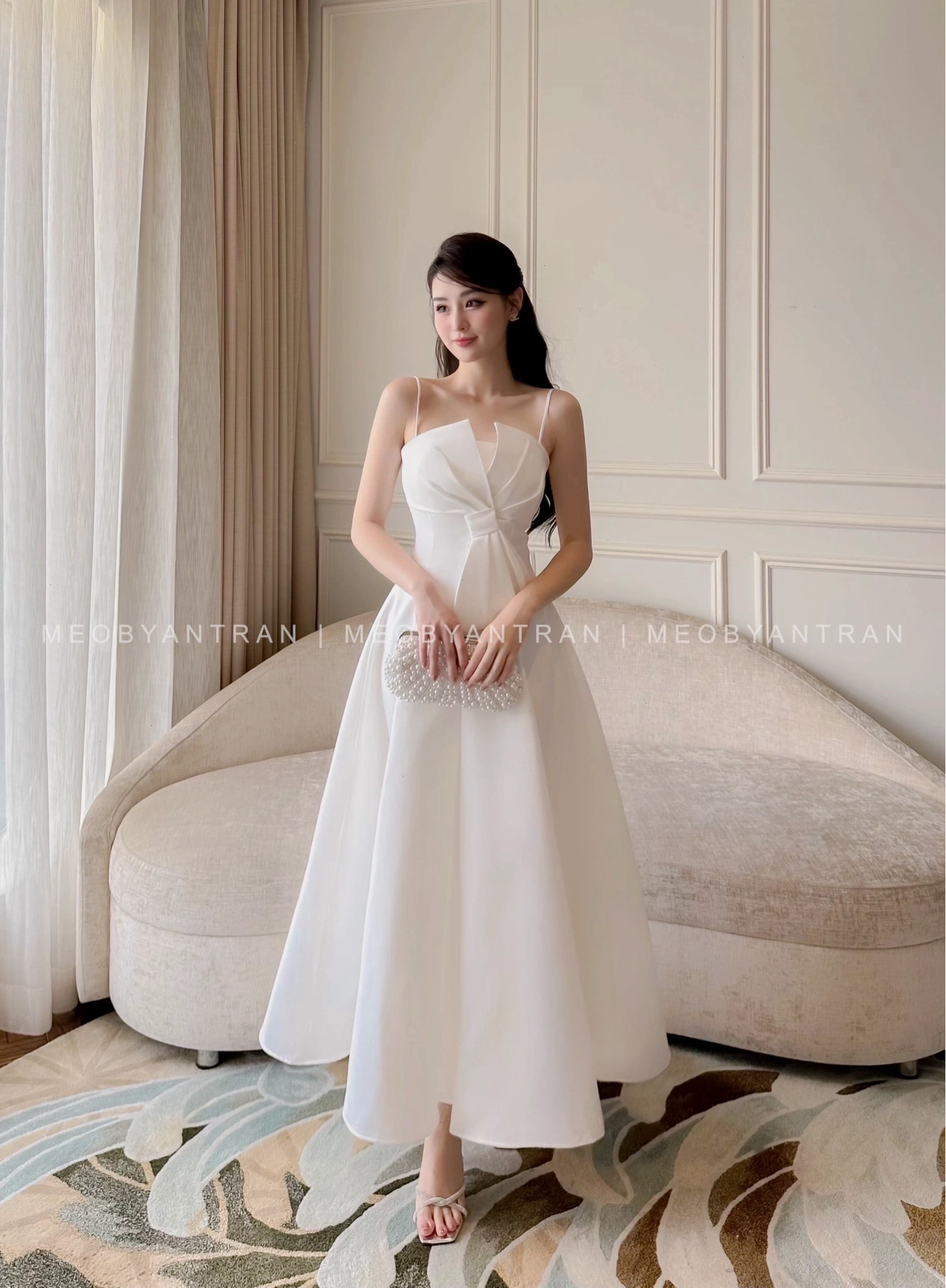 Váy trắng 2 dây dự tiệc cưới đơn giản, dễ thương, chất liệu voan mềm mại