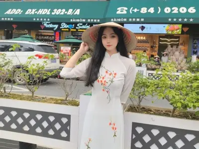Những bộ ảnh áo dài dáng suông thanh lịch và sang trọng nhất