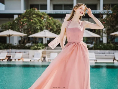 Váy maxi dạo phố: Chuẩn bị đồ street style 2026